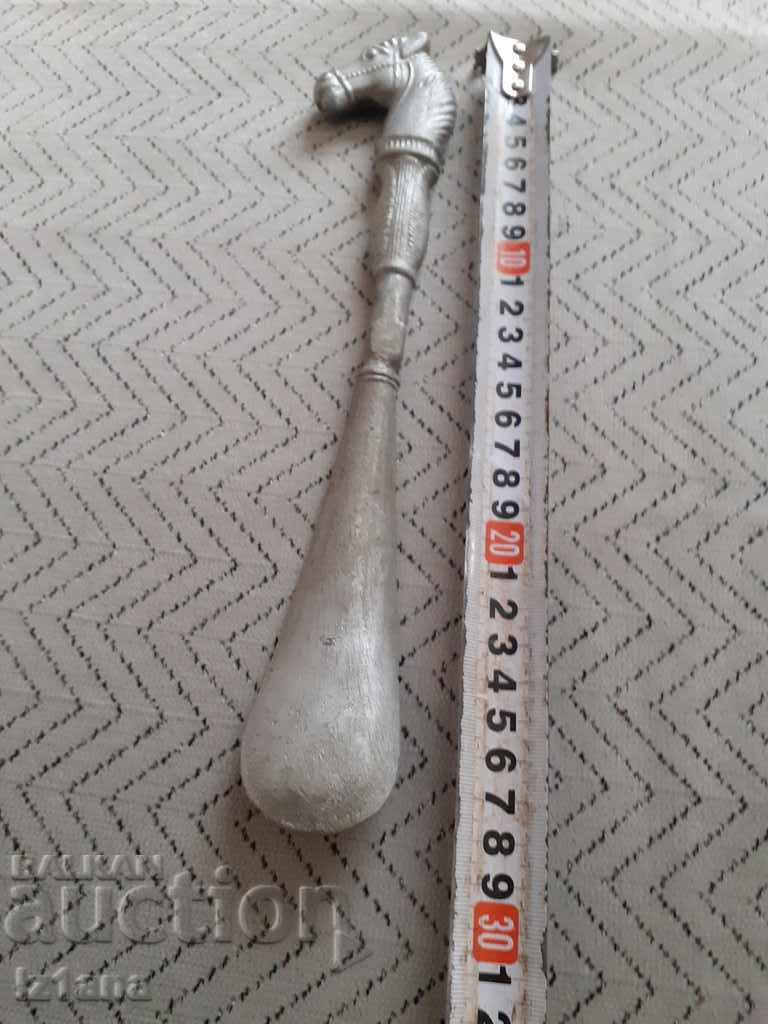 Delivery of Old shoemaker