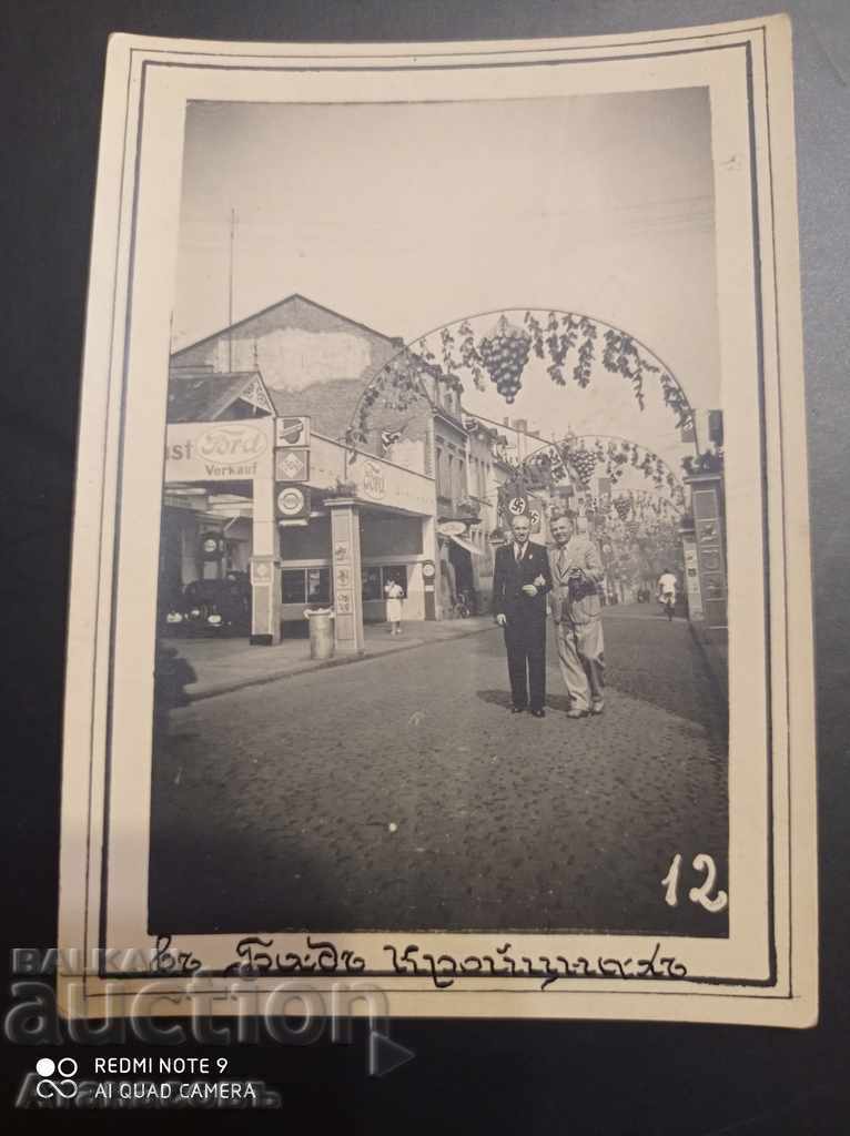 Fotografie de panou publicitar Germania Panayot cu svastici Fotografie de panou publicitar Germania Panayot cu svastici