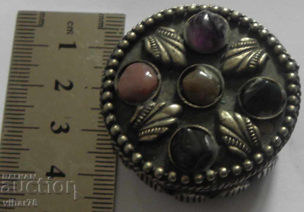 SMALL BOX with price 34.99 BGN | € 17.89 SMALL BOX with price 34.99 BGN | € 17.89