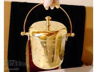 Șampanieră din bronz, vas pentru gheață, găleată pentru gheață, capodoperă