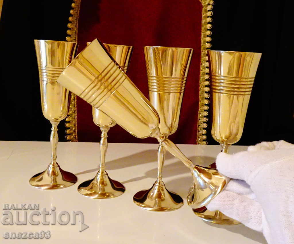 Bronze goblet 17 cm, wine glass, relief with price 39.00 BGN | € 19.94 Bronze goblet 17 cm, wine glass, relief with price 39.00 BGN | € 19.94