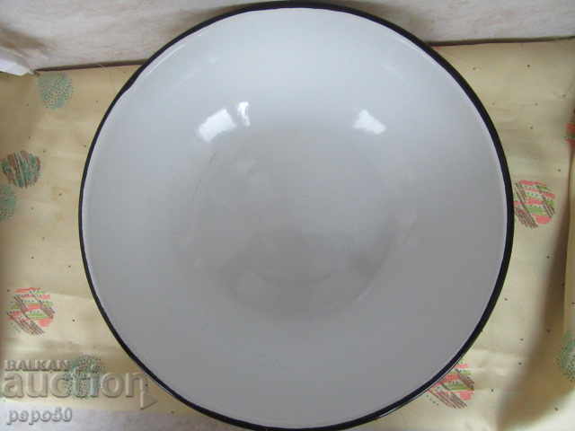 EXCELLENT ENAMELED BOWL OF SOCA with price 20.00 BGN | € 10.23 EXCELLENT ENAMELED BOWL OF SOCA with price 20.00 BGN | € 10.23
