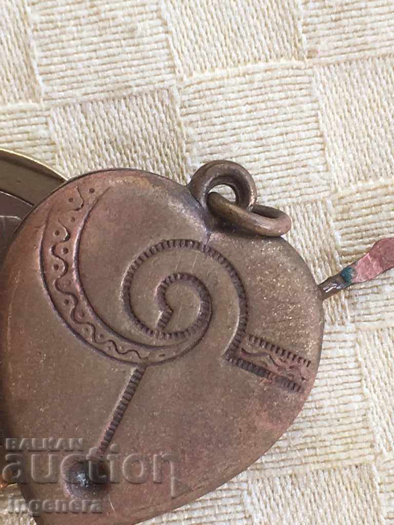 Auction  PENDANT MEDALLION REVIVAL JEWELERY