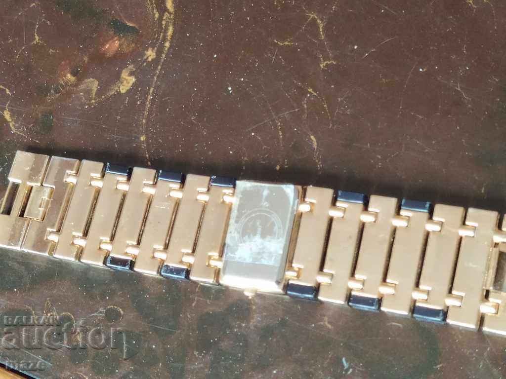 Delivery of WOMEN'S Wristwatch "GUESS" - QUARTZ Delivery of WOMEN'S Wristwatch "GUESS" - QUARTZ