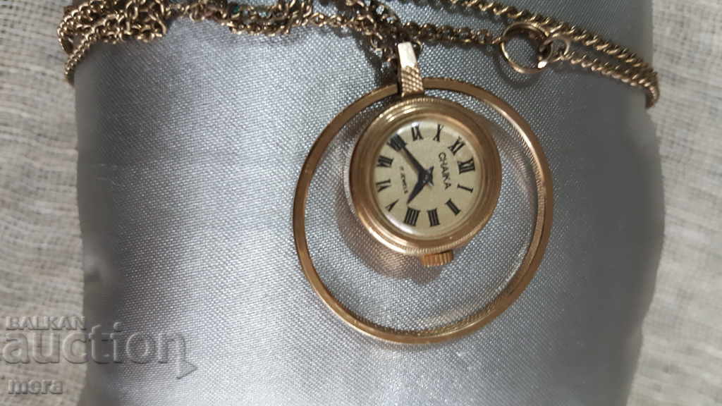 Gold-plated women's Russian mechanical watch "Chaika" with price 100.00 BGN | € 51.13
