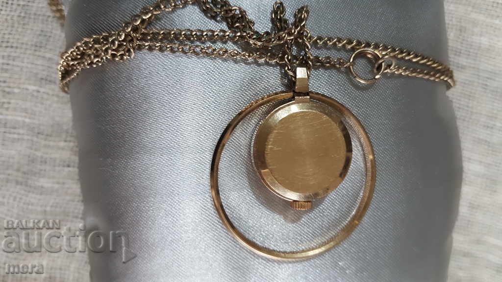 Auction  Gold-plated women's Russian mechanical watch "Chaika"