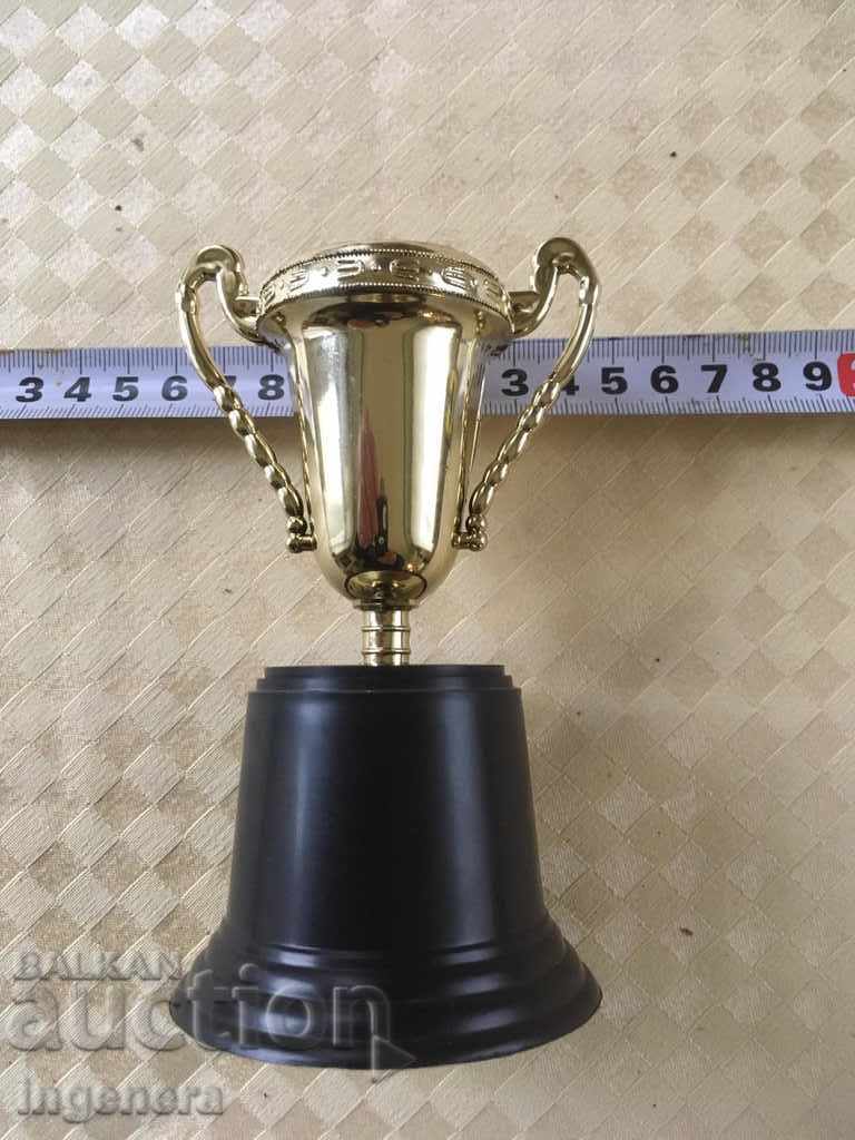 Delivery of CUP PRIZE SOUVENIR-SUPER MOM Delivery of CUP PRIZE SOUVENIR-SUPER MOM