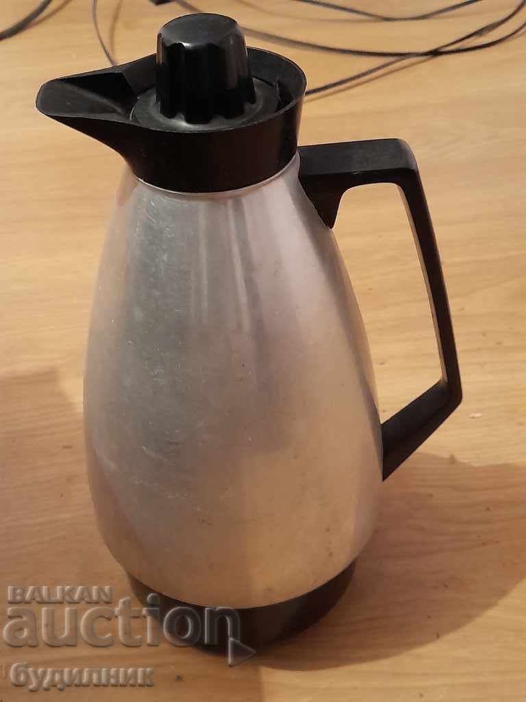 Old thermos, thermos with price 6.99 BGN | € 3.57 Old thermos, thermos with price 6.99 BGN | € 3.57