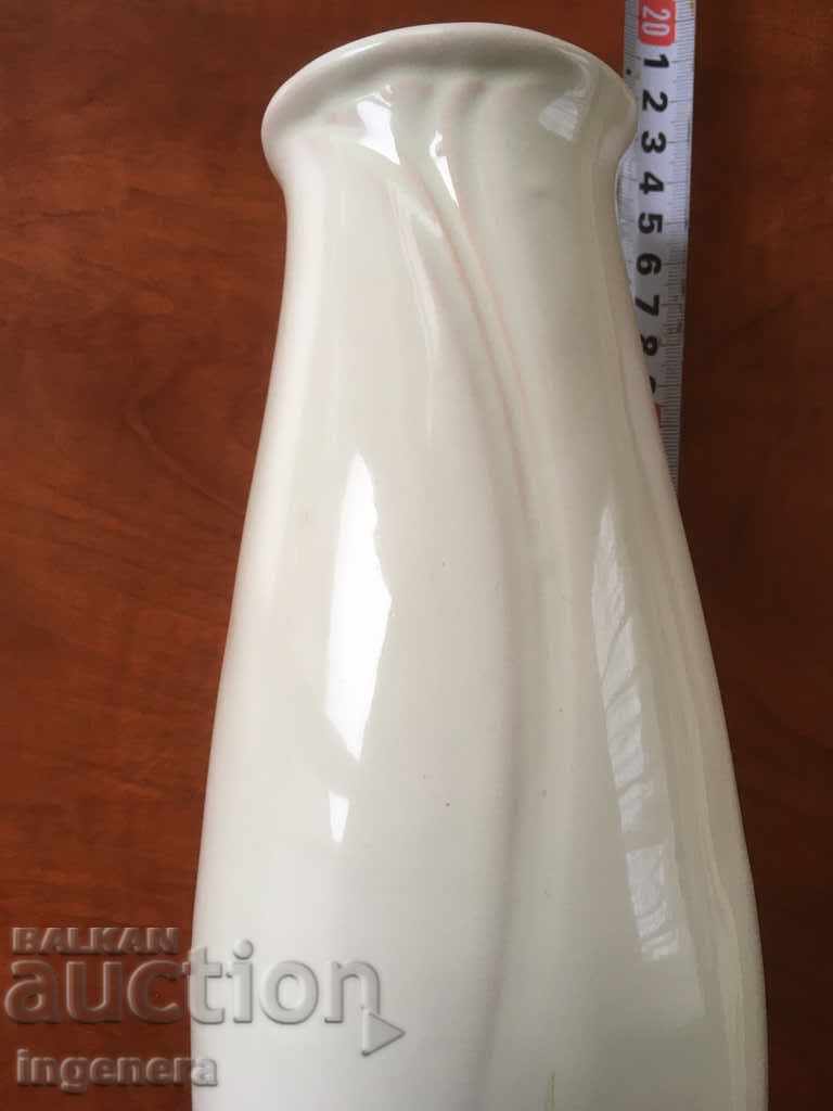 Auction VASA PORCELAN Auction VASA PORCELAN