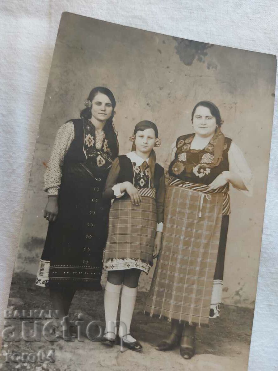 MARIA LOUISE - FOLK COSTUME - 5 MARIA LOUISE - FOLK COSTUME - 5