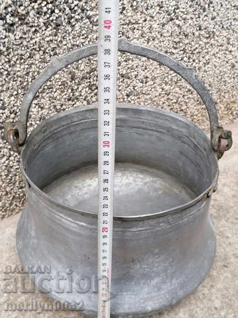 Delivery of Tinned cauldron, copper coin, copper coin, copper vessel Delivery of Tinned cauldron, copper coin, copper coin, copper vessel