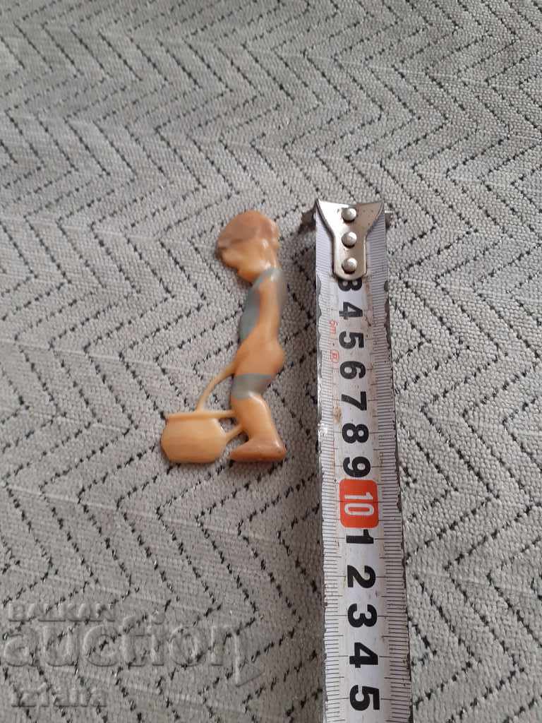 An old plate, a toilet plate with price 20.00 BGN | € 10.23 An old plate, a toilet plate with price 20.00 BGN | € 10.23