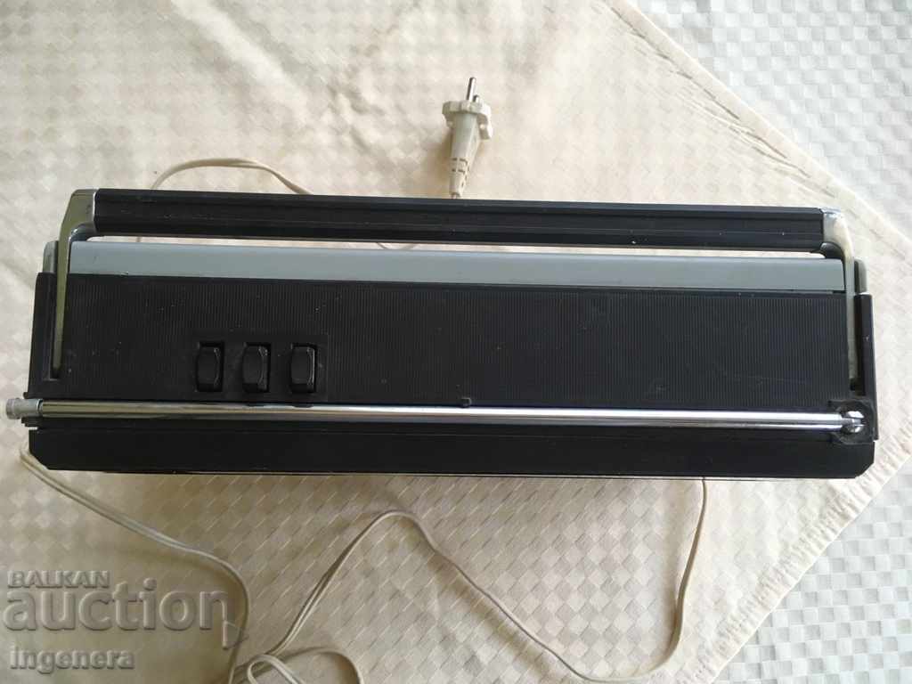 RADIO WEF 222 WORKS with price 34.00 BGN | € 17.38