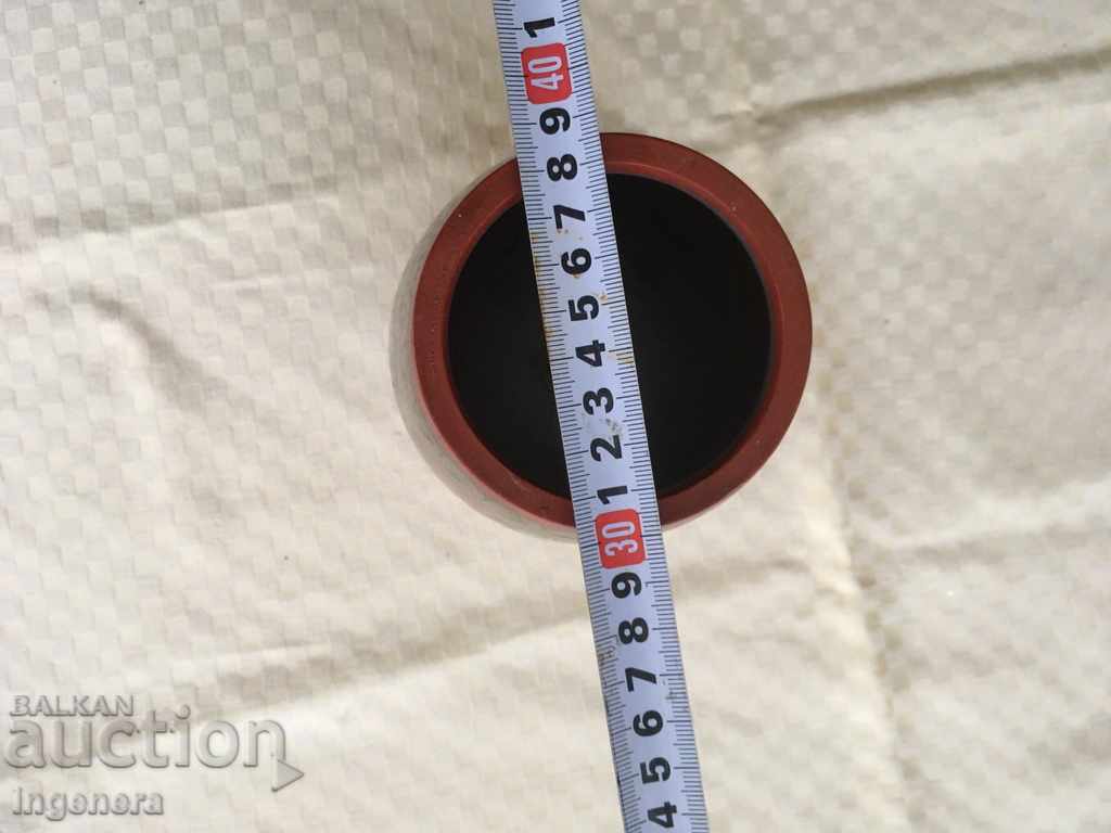 VASE ORNAMENTED PAINTED VASE with price 8.00 BGN | € 4.09 VASE ORNAMENTED PAINTED VASE with price 8.00 BGN | € 4.09