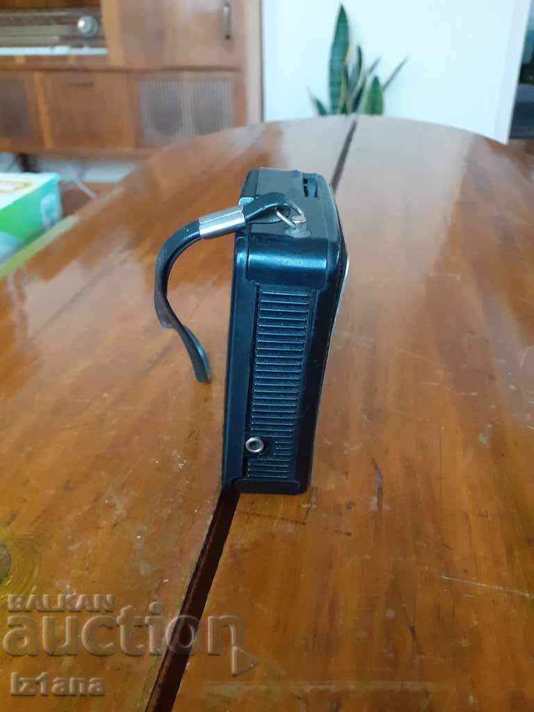 Auction  Old radio, SONY radio