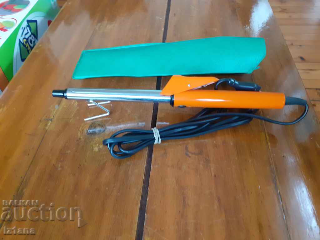 Auction Old hair curler AKA Auction Old hair curler AKA