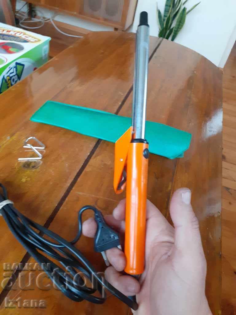 Delivery of Old hair curler AKA Delivery of Old hair curler AKA