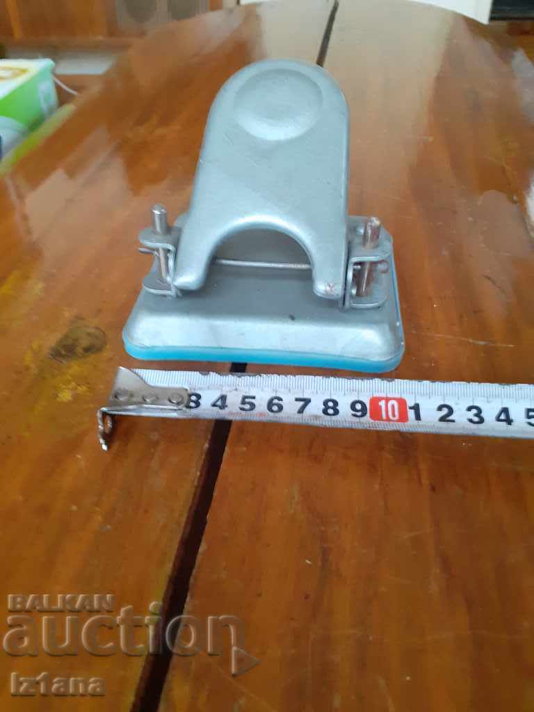 Auction An old perforator Auction An old perforator