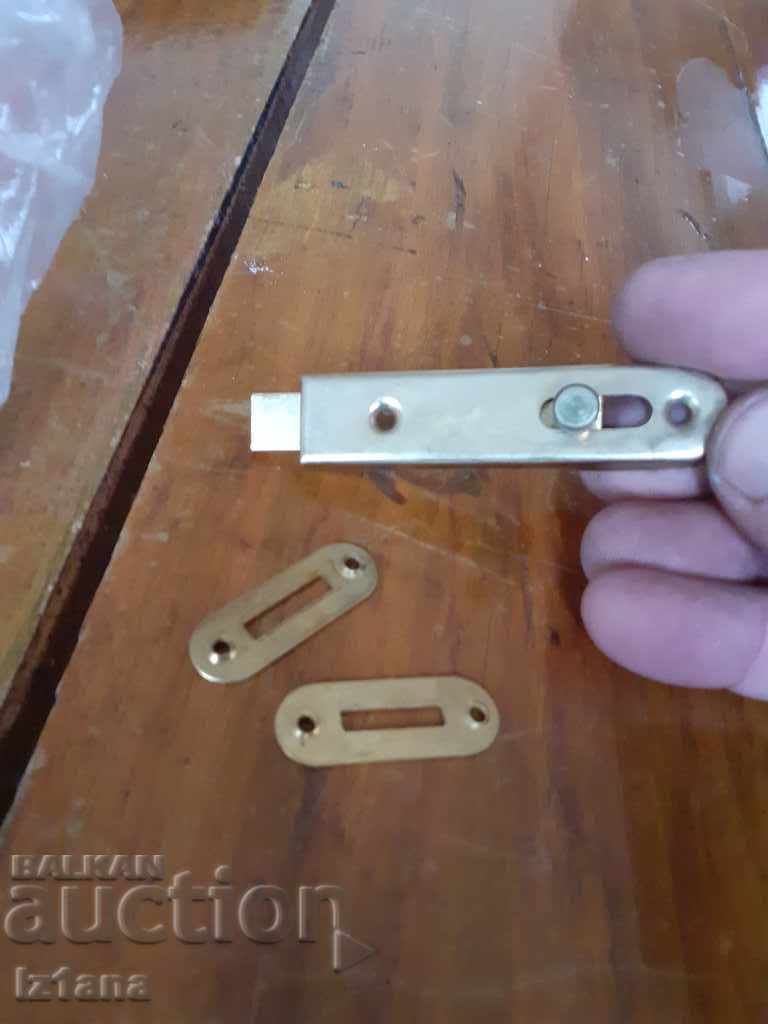 Livrarea Vechiul zăvor Livrarea Vechiul zăvor