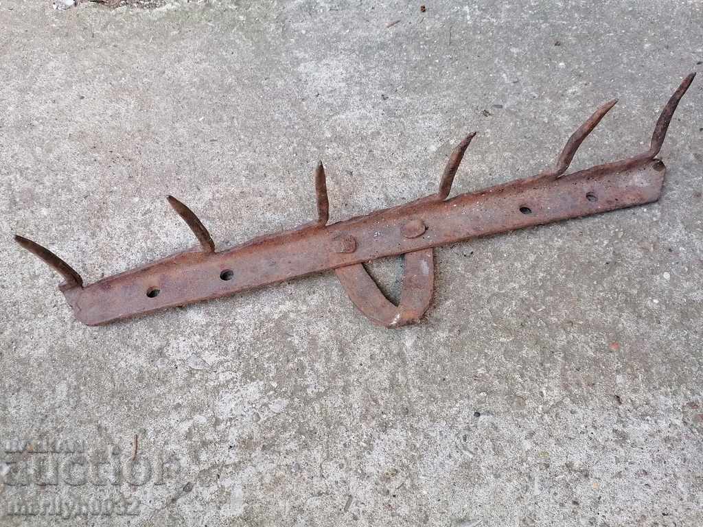 Auction Hand-forged grappa, wrought iron, tool Auction Hand-forged grappa, wrought iron, tool