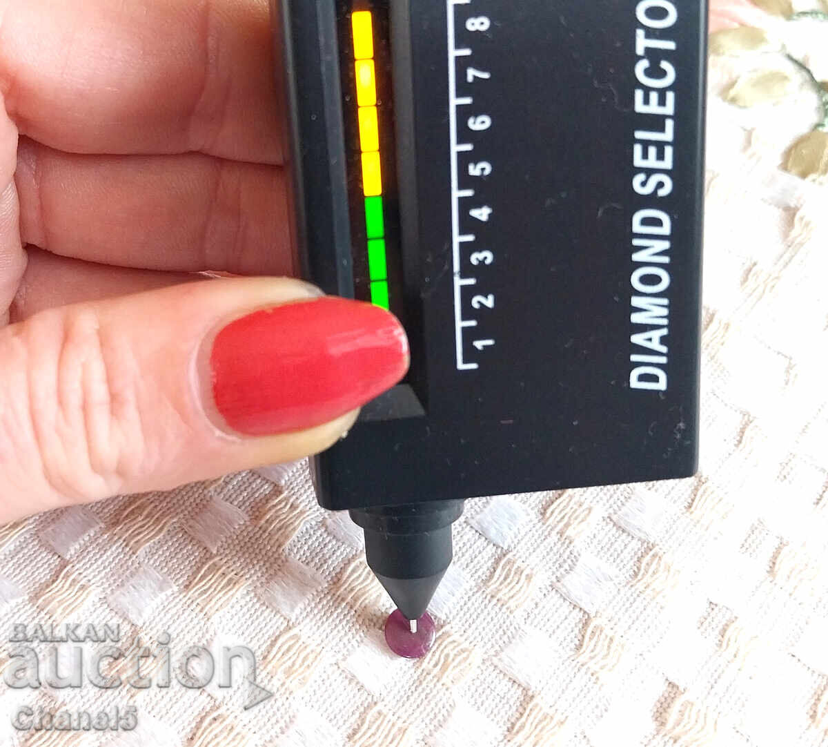 Delivery of NATURAL RUBY - CABOCHON - 0.90 carat (30) Delivery of NATURAL RUBY - CABOCHON - 0.90 carat (30)