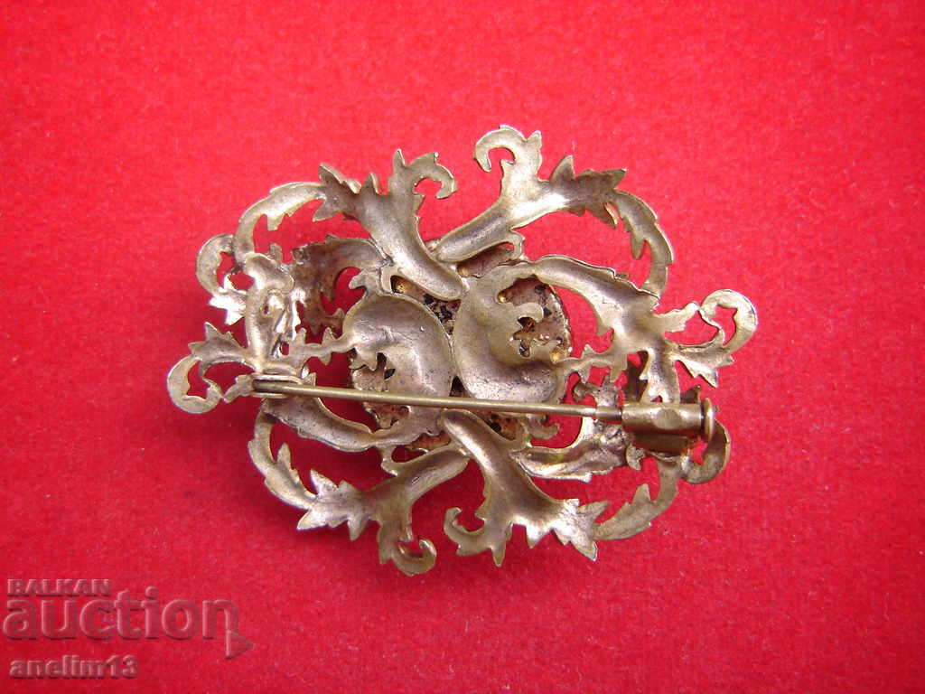 STARA καρφίτσα με τιμή 19.00 BGN | € 9.71 STARA καρφίτσα με τιμή 19.00 BGN | € 9.71