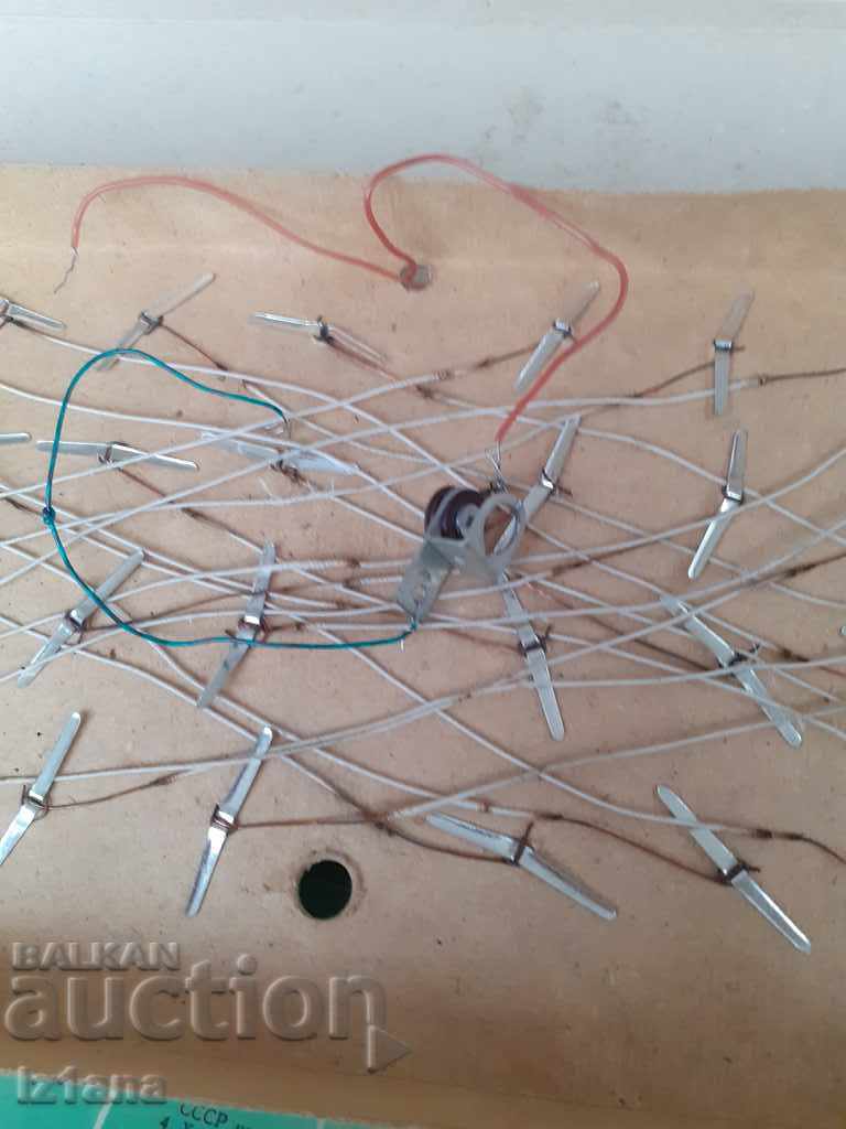 An Old Kids' Game Little Diverse - 5