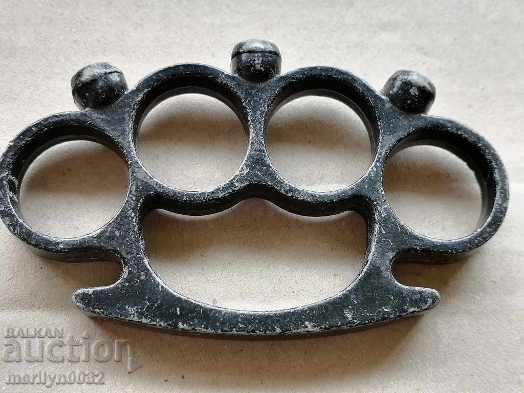 Auction Rock metal boxing from the time of democracy Auction Rock metal boxing from the time of democracy