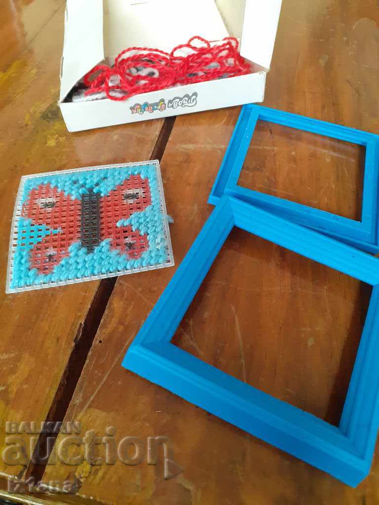 Delivery of Old Children's game First embroidery Delivery of Old Children's game First embroidery