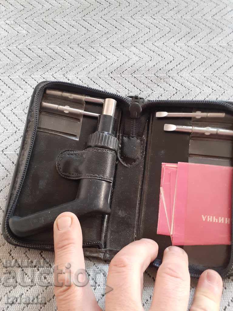 An old mechanical screwdriver with price 40.00 BGN | € 20.45 An old mechanical screwdriver with price 40.00 BGN | € 20.45