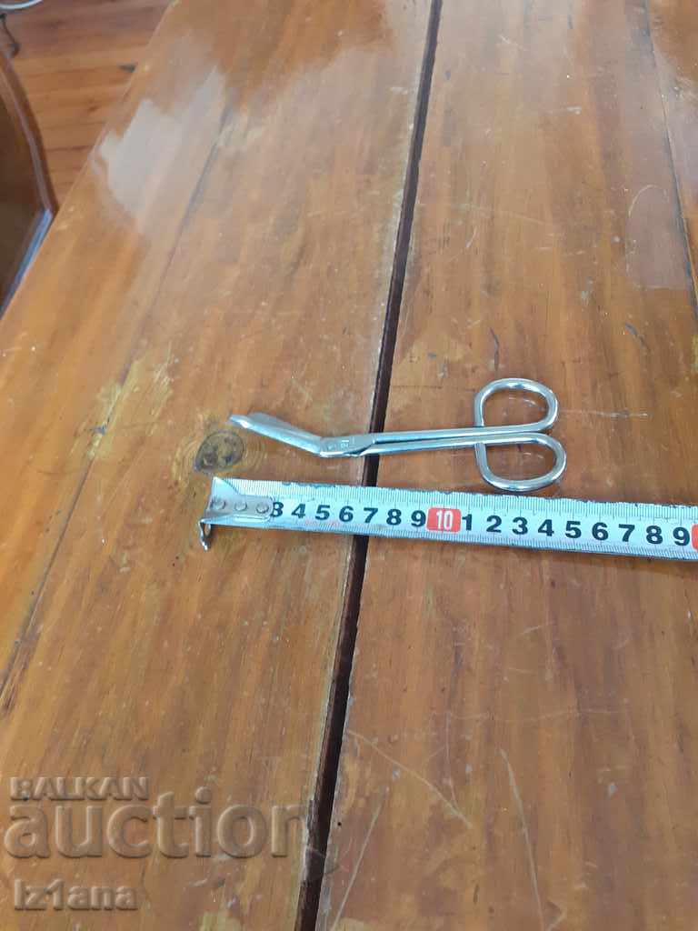 Old scissors, scissors with price 9.00 BGN | € 4.60 Old scissors, scissors with price 9.00 BGN | € 4.60