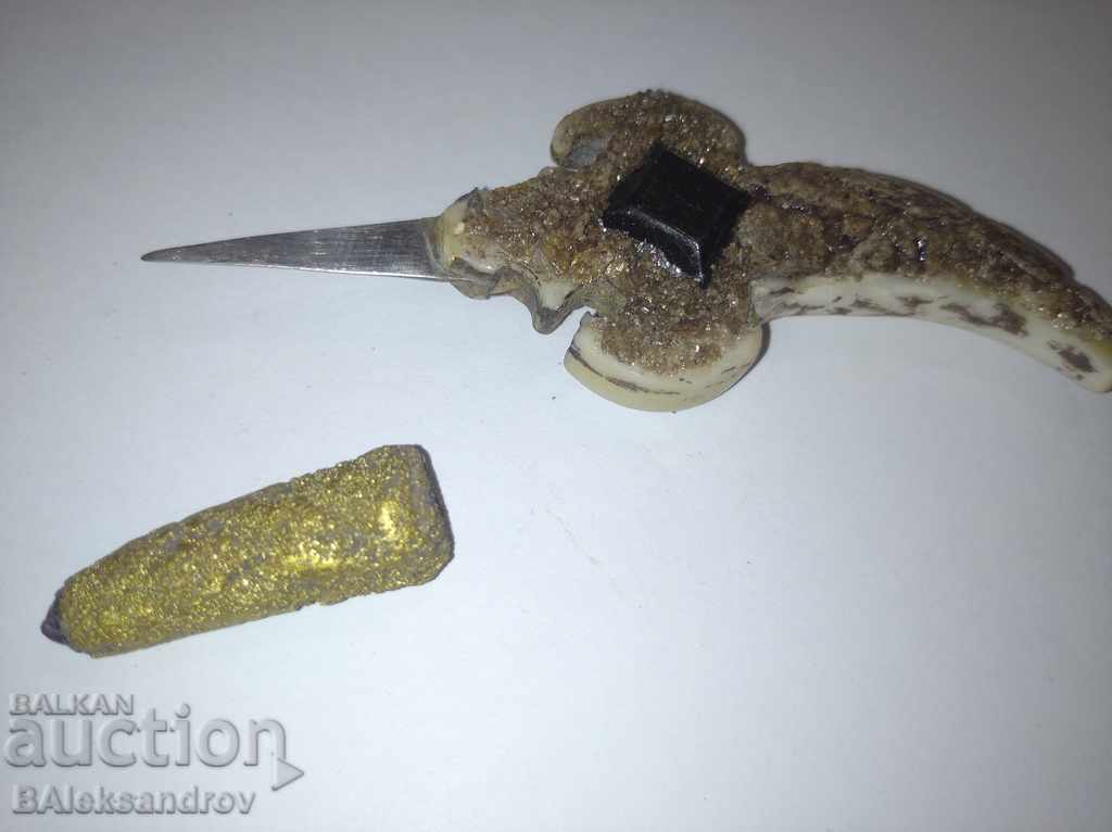 A miniature knife hidden in jewelry - 5 A miniature knife hidden in jewelry - 5