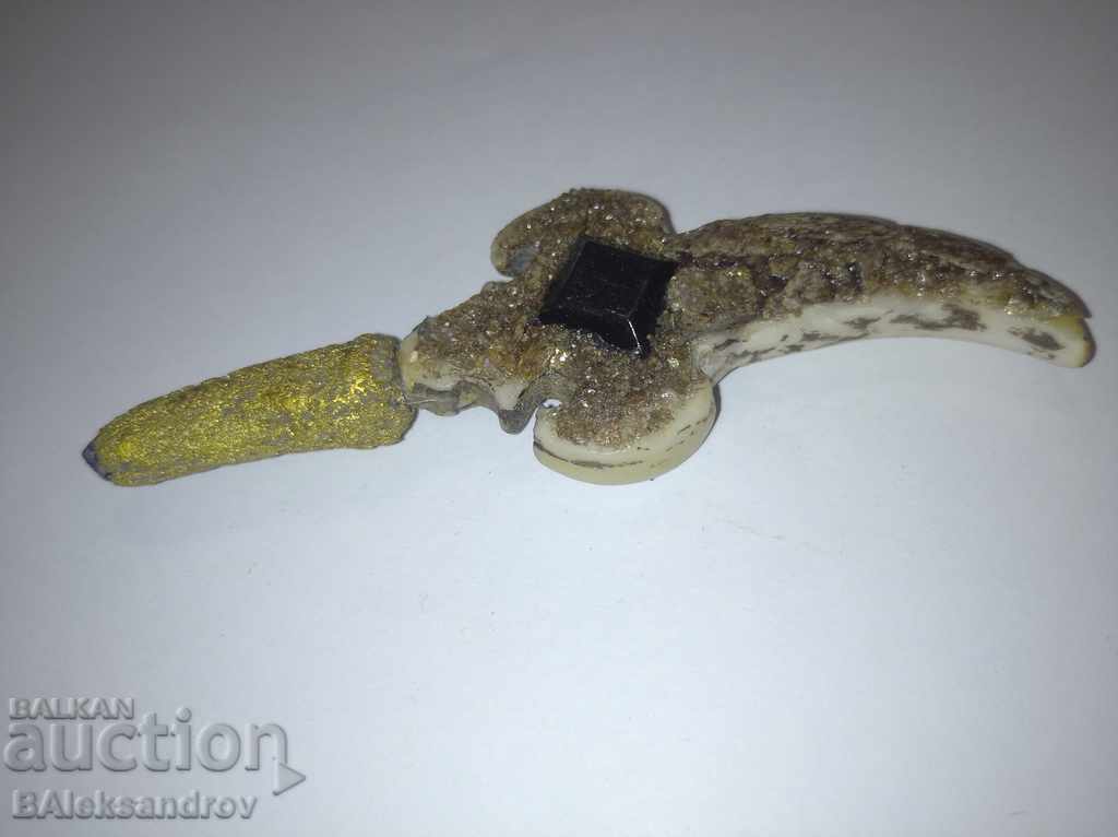 A miniature knife hidden in jewelry - 6 A miniature knife hidden in jewelry - 6