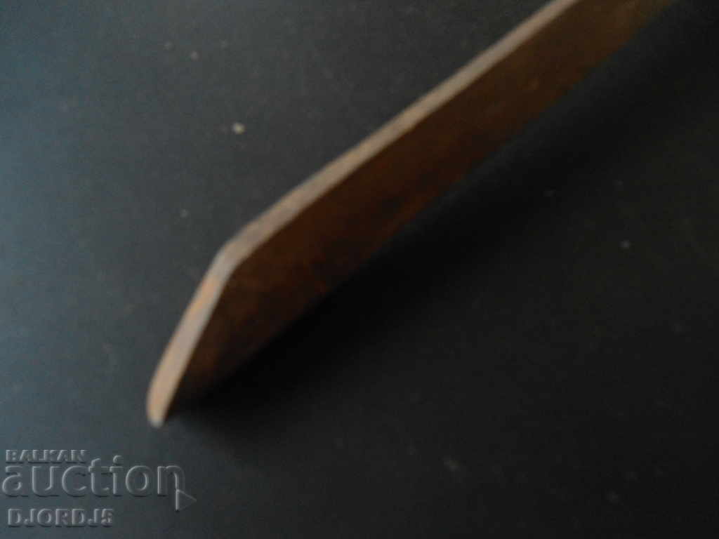 Old tool, chisel with price 5.00 BGN | € 2.56 Old tool, chisel with price 5.00 BGN | € 2.56