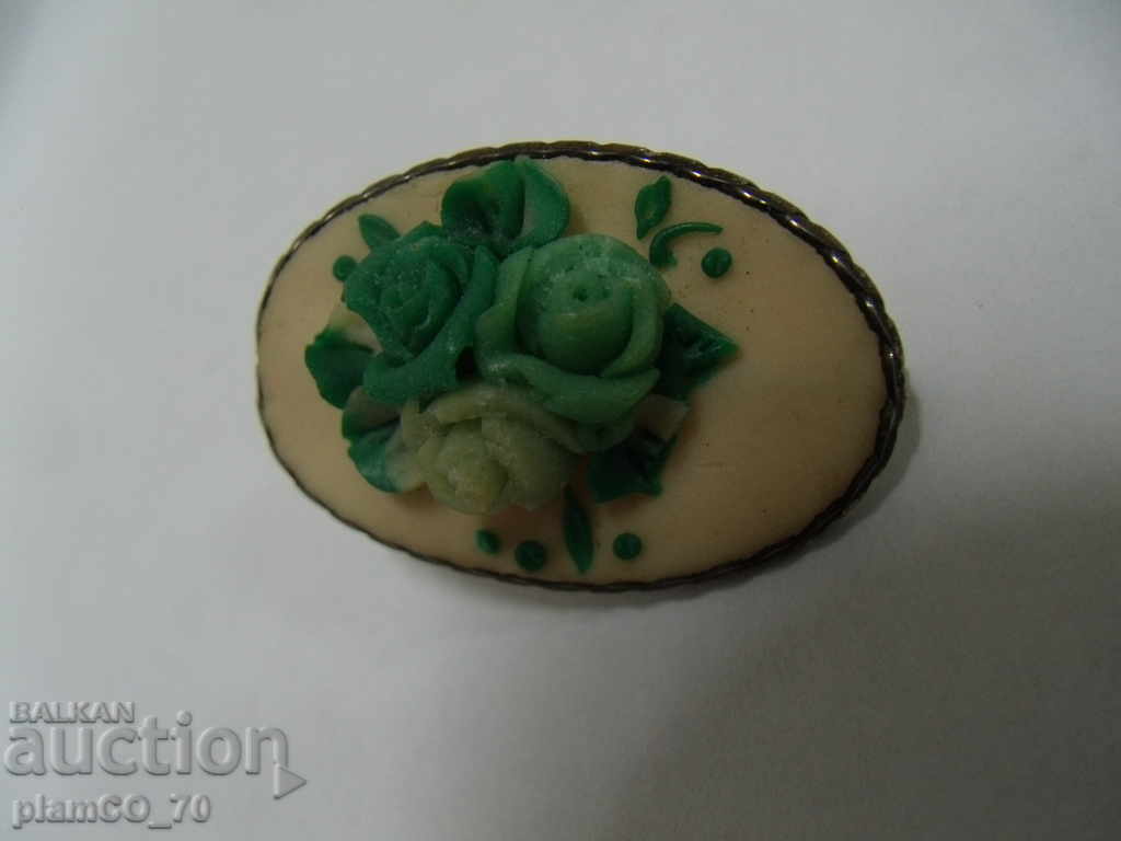 Delivery of № * 4916 old small brooch - synthetics, metal frame