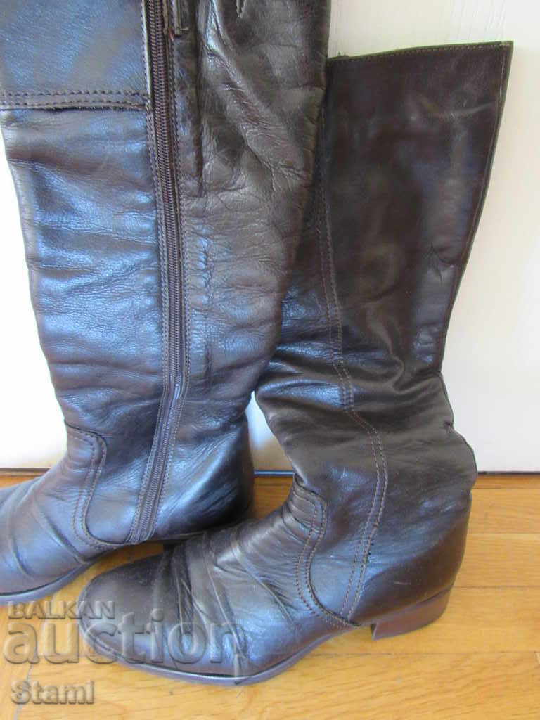Women's boots made of genuine leather, number 38 with price 27.00 BGN | € 13.80 Women's boots made of genuine leather, number 38 with price 27.00 BGN | € 13.80