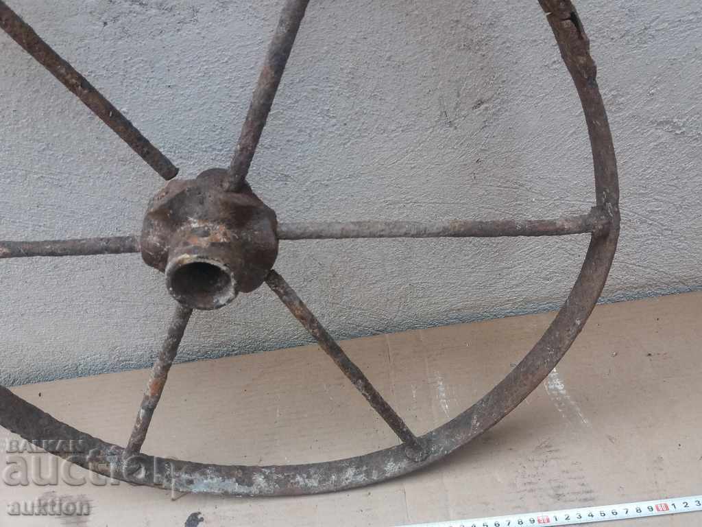 Delivery of OLD MASSIVE FORGED WHEEL FROM FYTON, TWO WHEEL