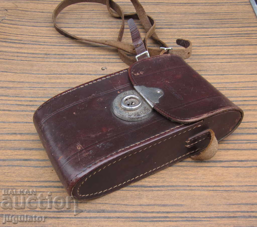 Auction  leather case for vintage fur camera VOIGTLANDER