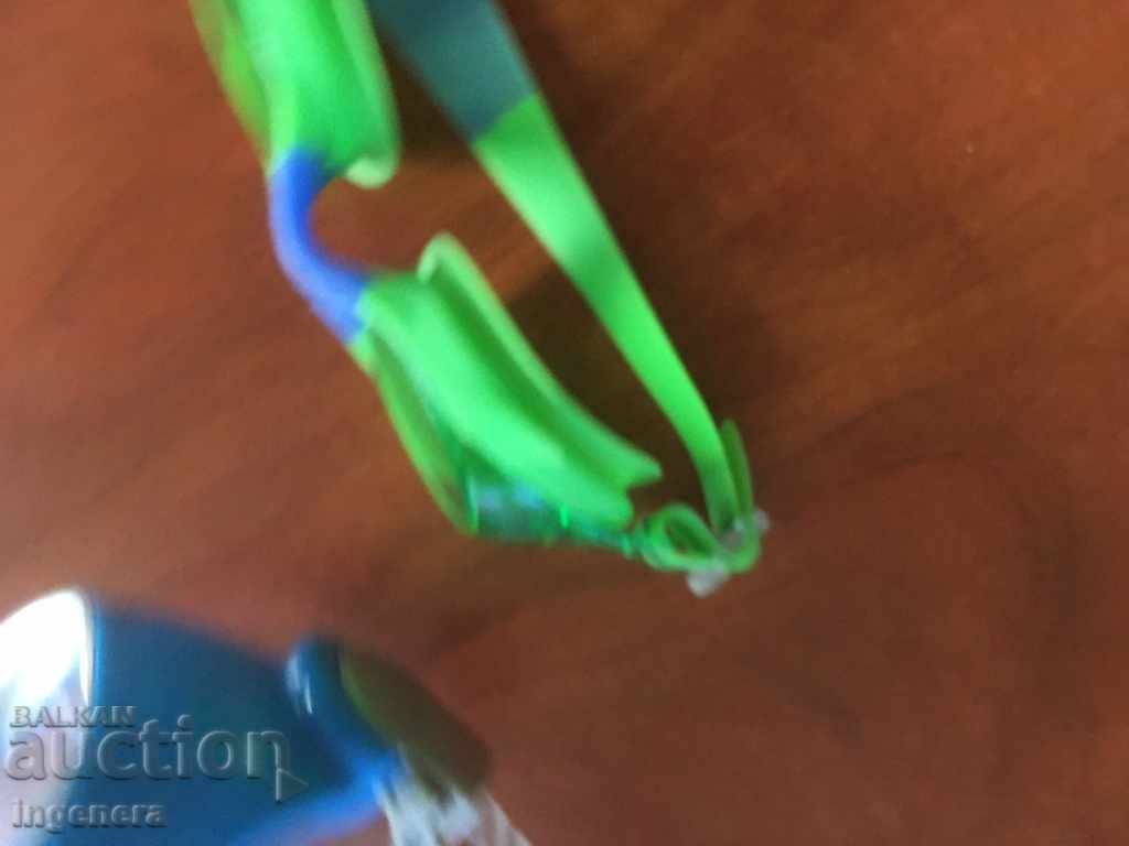 Livrarea OCHAURI DE ÎNOT APA PESCUIT-2 BR