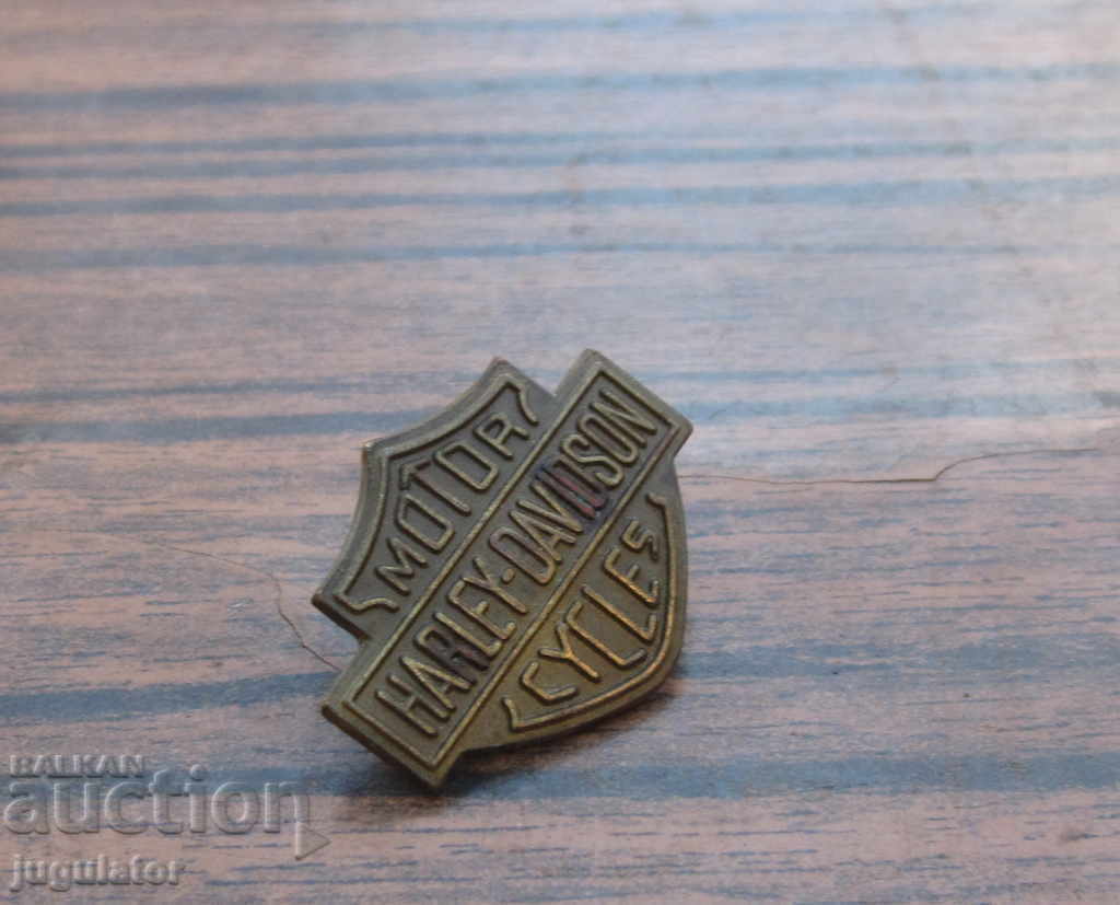 Delivery of old badge sign on motorcycles HARLEY DAVIDSON Delivery of old badge sign on motorcycles HARLEY DAVIDSON