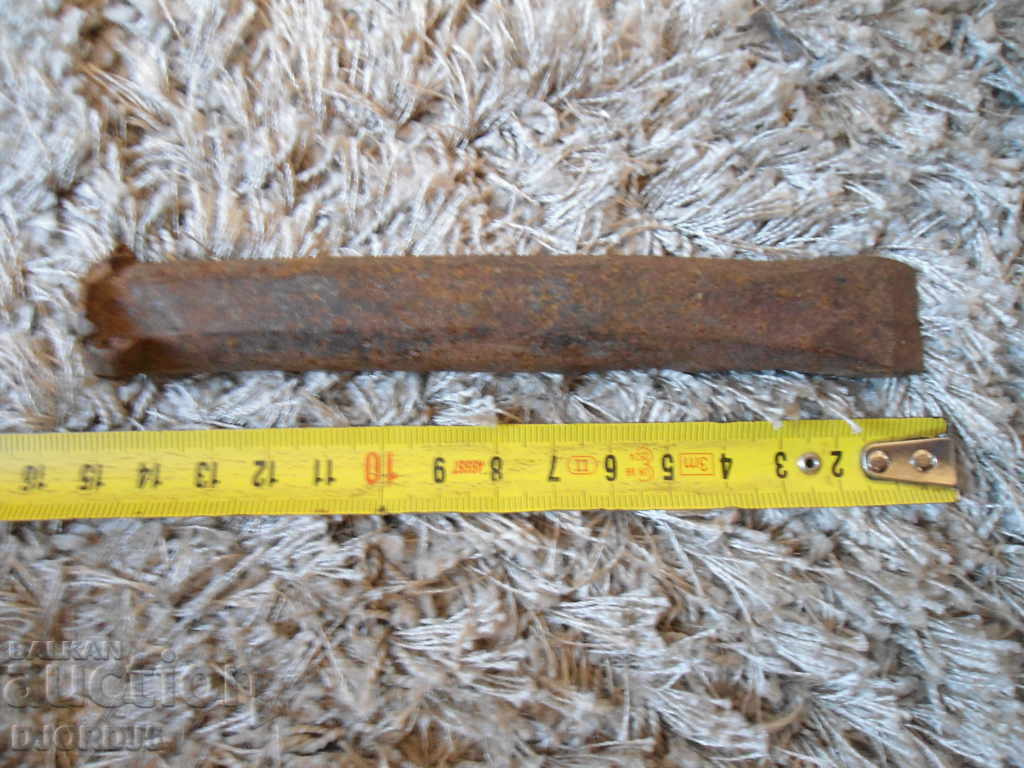 Delivery of An old tool, a chopper Delivery of An old tool, a chopper