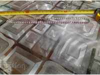 Колие розов циркон