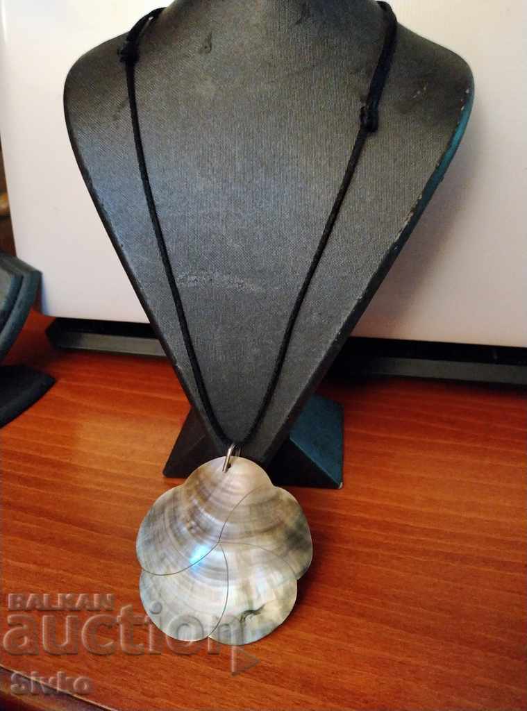 Mother-of-Pearl Necklace - 5