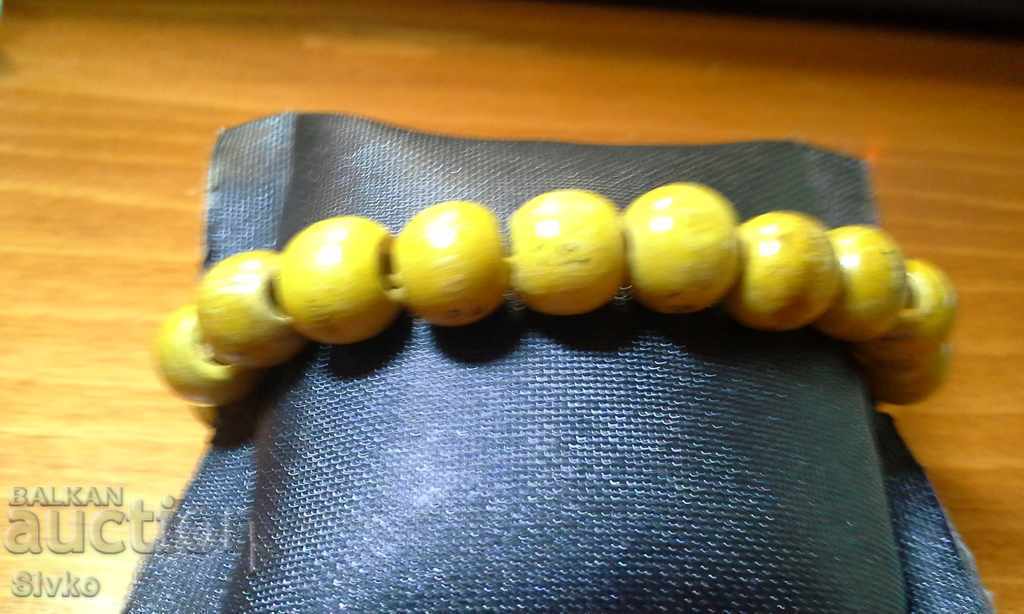 Yellow Wood Hryvnia with price 0.01 BGN | € 0.01 Yellow Wood Hryvnia with price 0.01 BGN | € 0.01