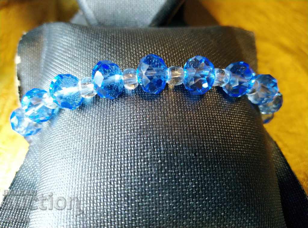 Bracelet blue cross elements