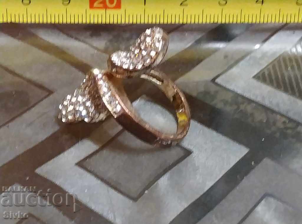 Ring with striking zircons with price 7.99 BGN | € 4.09 Ring with striking zircons with price 7.99 BGN | € 4.09