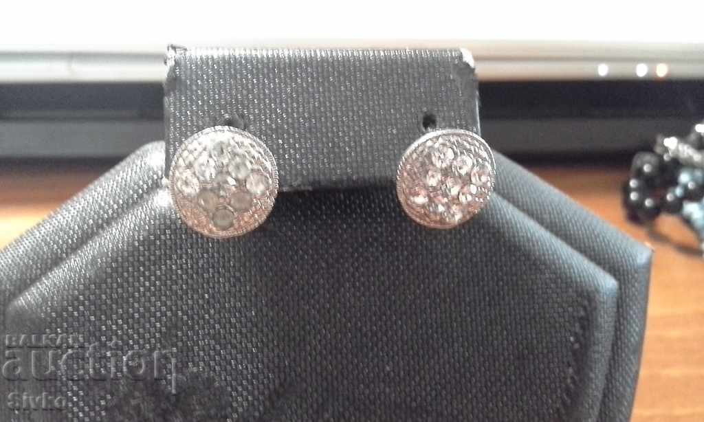 Round earrings with small stones Round earrings with small stones