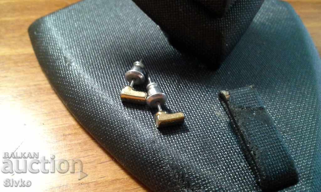 Σκουλαρίκια ορθογώνια με τιμή 0.49 BGN | € 0.25 Σκουλαρίκια ορθογώνια με τιμή 0.49 BGN | € 0.25