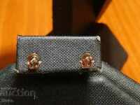 Small gold-colored crown earrings, 5 mm