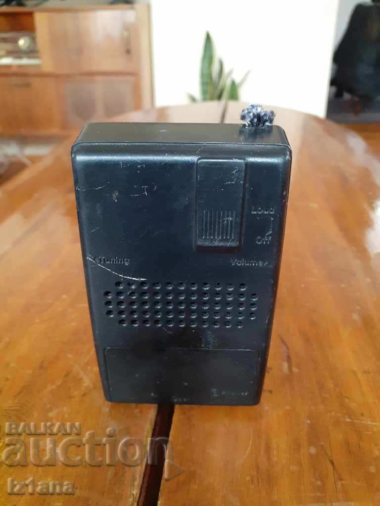 Auction Old radio, Aiwa radio receiver Auction Old radio, Aiwa radio receiver